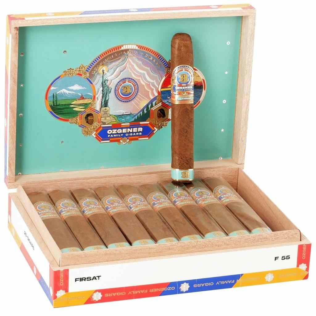 Crowned Heads Ozgener Firsat F55 Toro