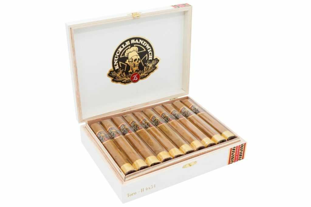 Espinosa Knuckle Sandwich Connecticut Robusto J