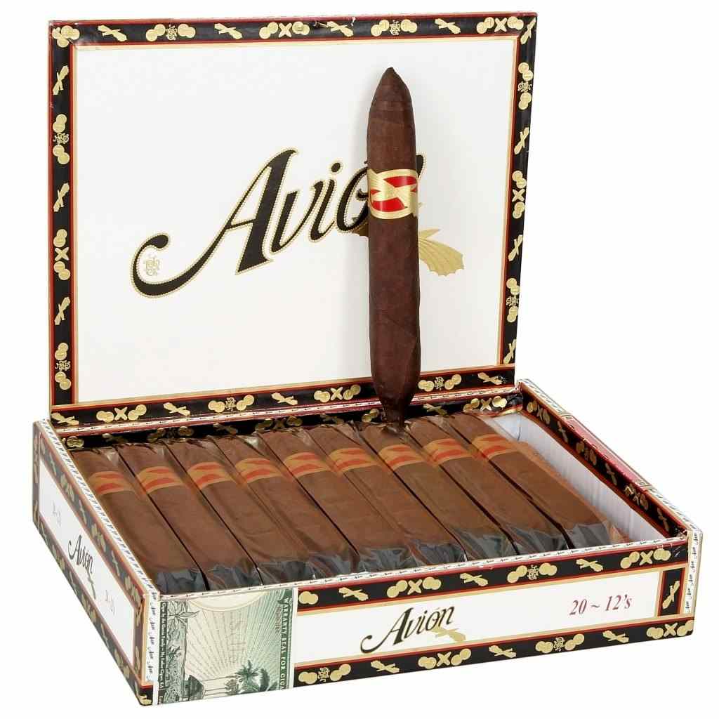Tatuaje Avion 12 Short Perfecto