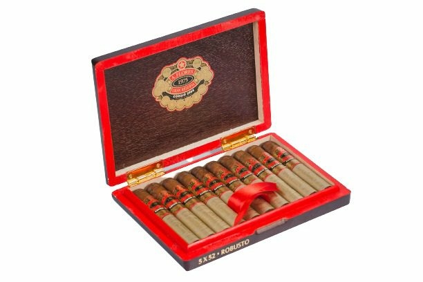 PDR A. Flores 1975 Gran Reserva Corojo 2006 Torpedo