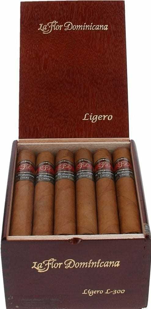 La Flor Dominicana (LFD) Ligero L200 Natural