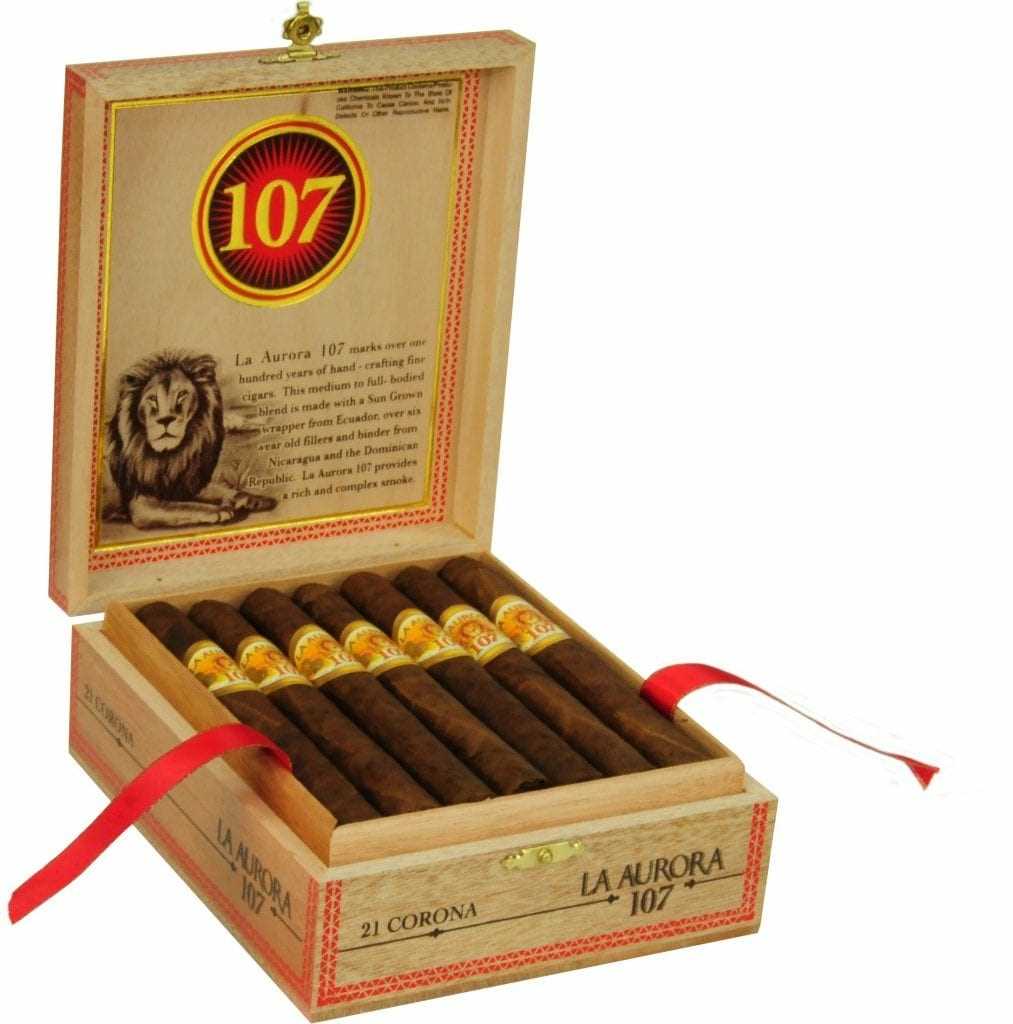 La Aurora 107 Ecuador Corona