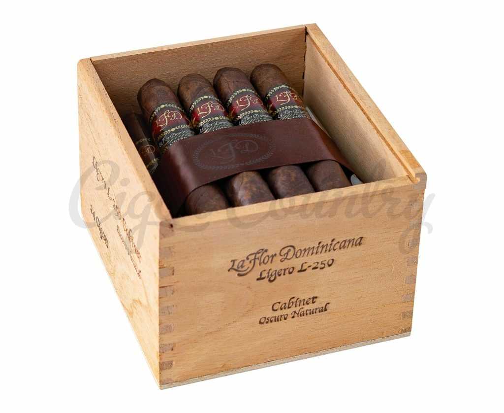 La Flor Dominicana (LFD) Ligero L25