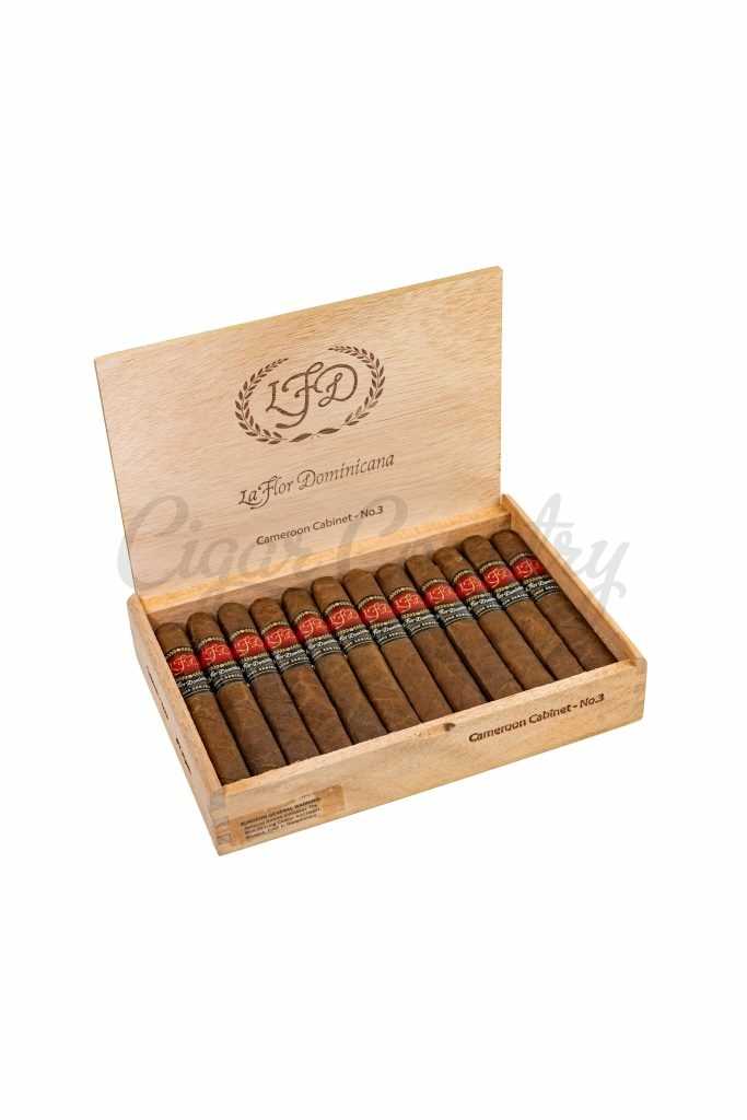 La Flor Dominicana (LFD) Cameroon C