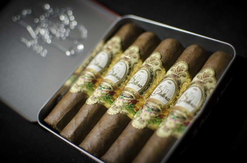 La Galera Habano Half Corona Tins